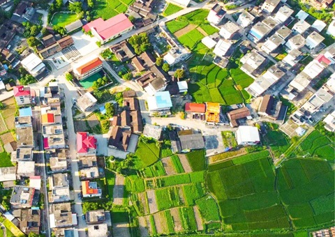 福建省开展“墟落著名行动” <br>自实验以来至上月尾，，，，，，，，全省共命名、更名地名4900余个，，，，，，，，收罗上图墟落地名信息近14万条